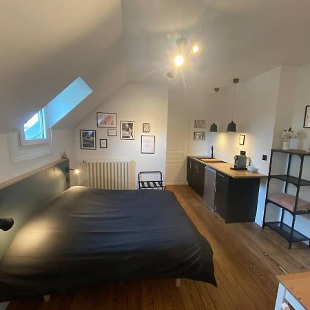 Le Manoir Des Lys Apartment Tilly-sur-Seulles Ngoại thất bức ảnh