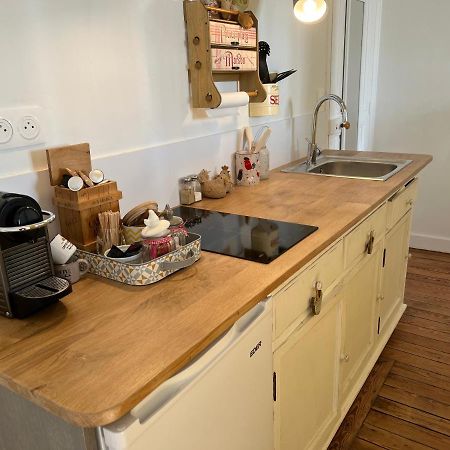 Le Manoir Des Lys Apartment Tilly-sur-Seulles Ngoại thất bức ảnh