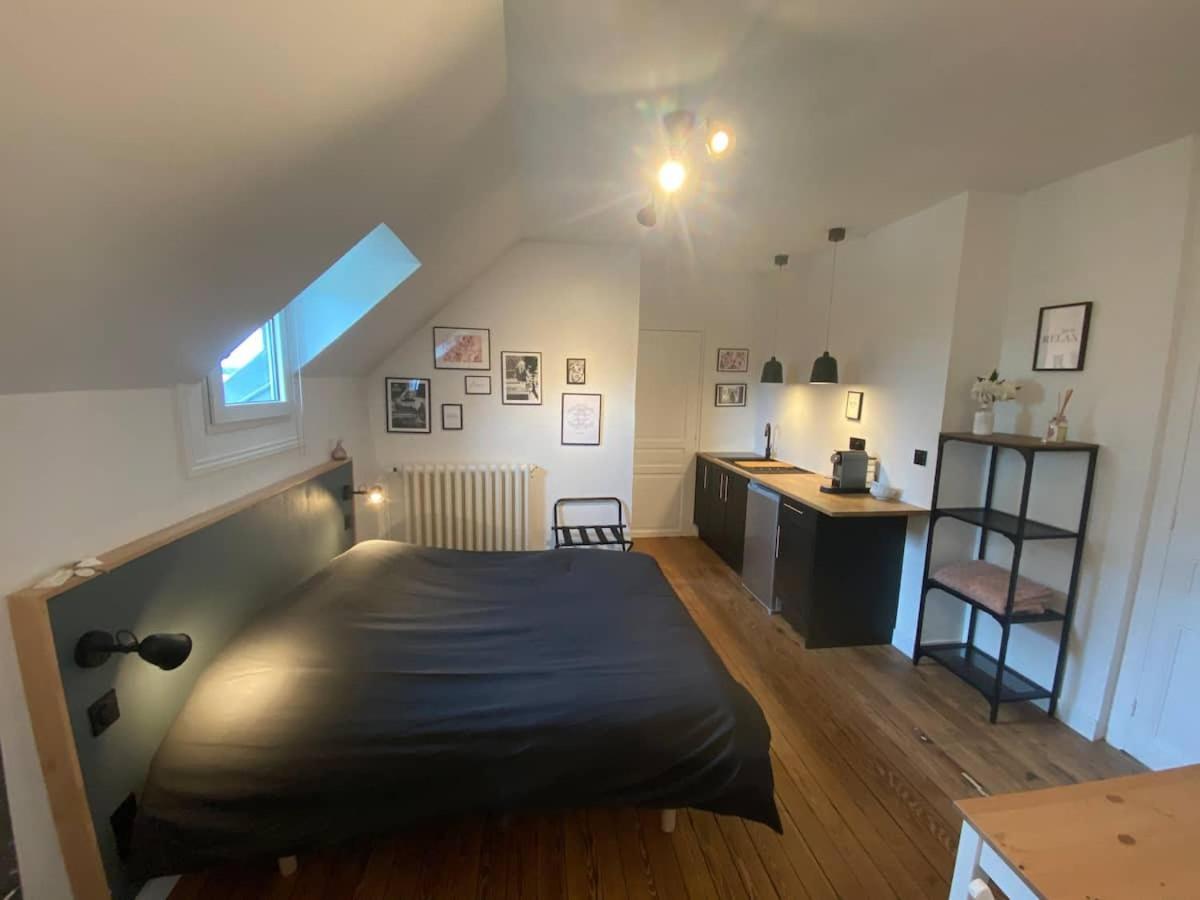 Le Manoir Des Lys Apartment Tilly-sur-Seulles Ngoại thất bức ảnh