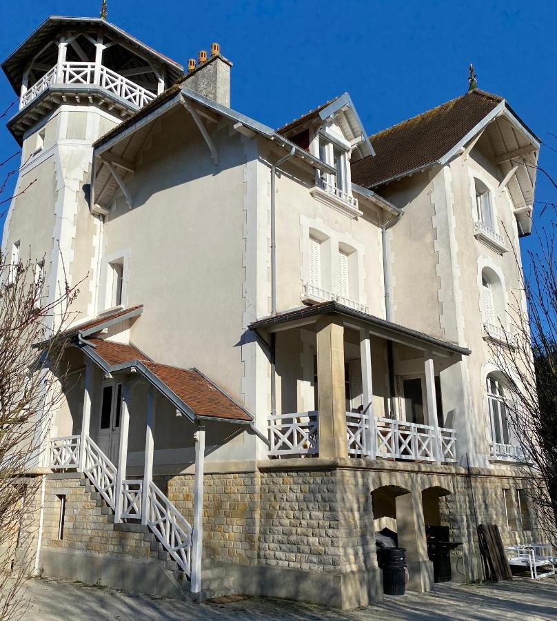 Le Manoir Des Lys Apartment Tilly-sur-Seulles Ngoại thất bức ảnh